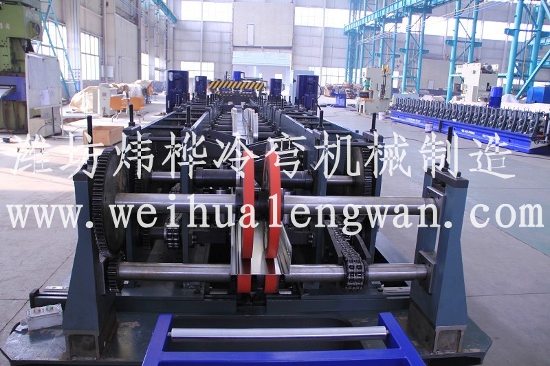 電纜橋架冷彎機