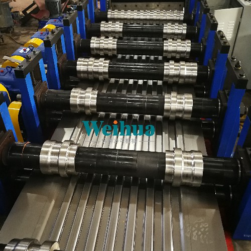 車(chē)廂邊板、車(chē)廂瓦楞板成型機(jī)