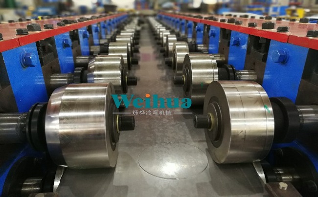 新型消防箱殼體自動成型機(jī)